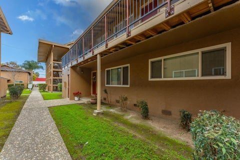 Tiny photo for 110 Roundtable #19 Drive, SAN JOSE, CA 95111 (MLS # ML82062730)