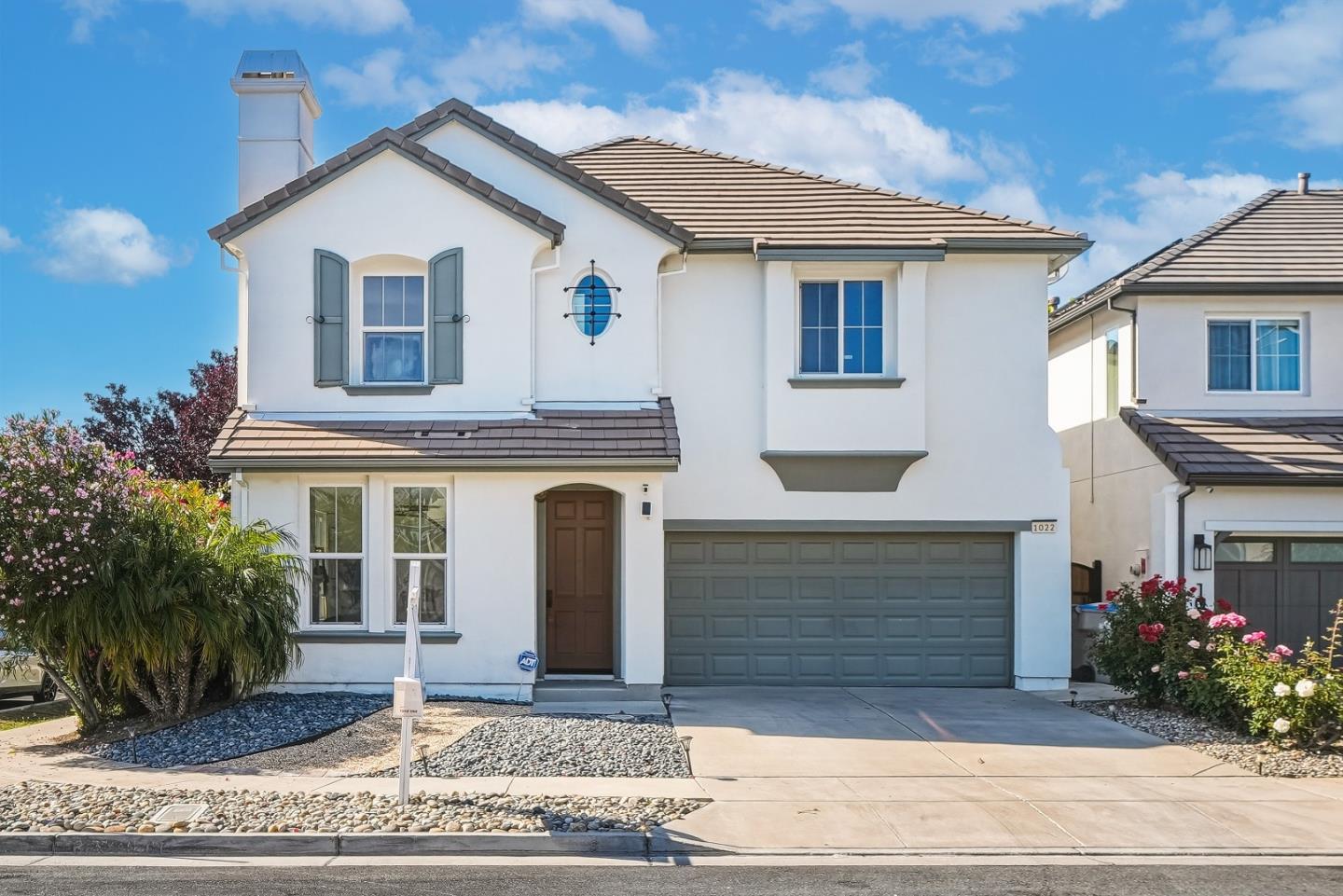 1022 Banyan Court