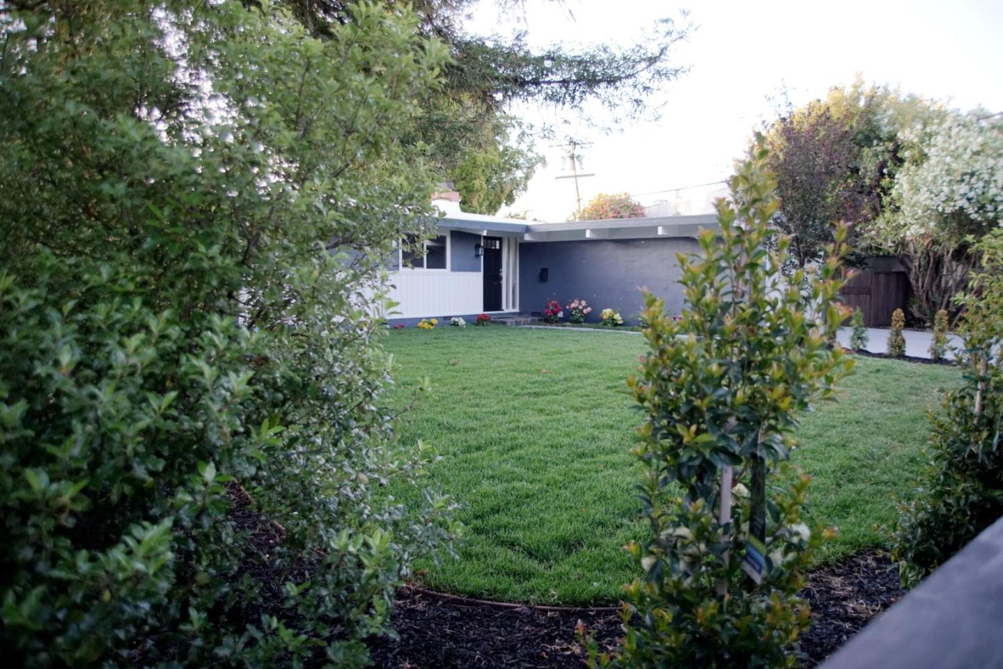 795 East Charleston Road