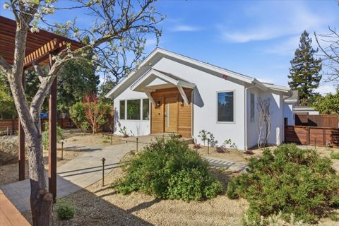 Photo of 655 Washington Street, Los Altos, CA 94022 (MLS # ML82036840)