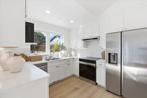 Tiny photo for 655 Washington Street, Los Altos, CA 94022 (MLS # ML82036840)