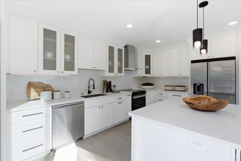 Tiny photo for 655 Washington Street, Los Altos, CA 94022 (MLS # ML82036840)