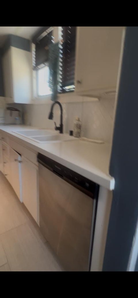 Tiny photo for 7932 Earl Street, OAKLAND, CA 94605 (MLS # ML82049388)