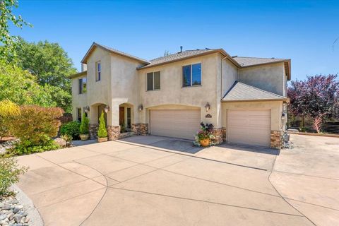 Photo of 516 Grace Way, SCOTTS VALLEY, CA 95066 (MLS # ML82046625)