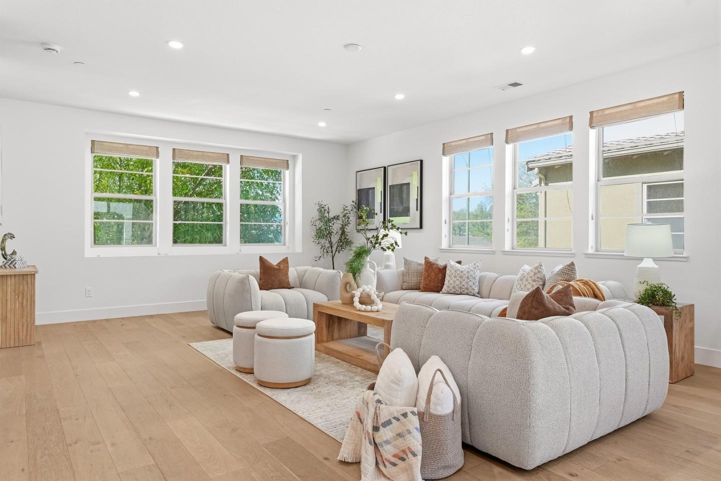 1208 San Ramon Avenue