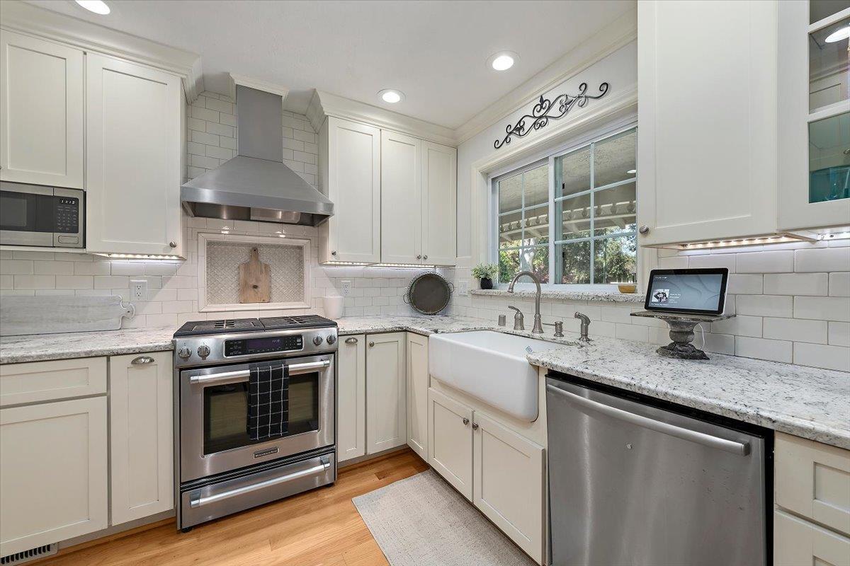 1722 Sweetbriar Drive