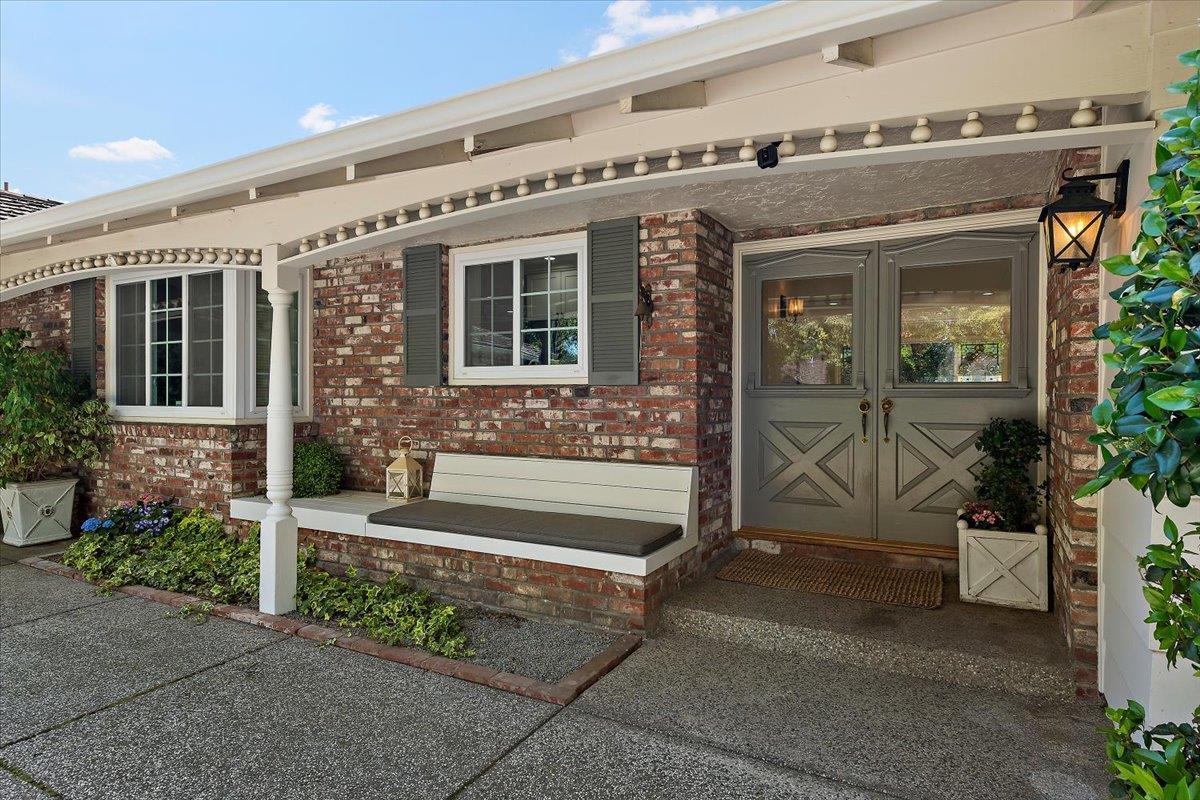 1722 Sweetbriar Drive