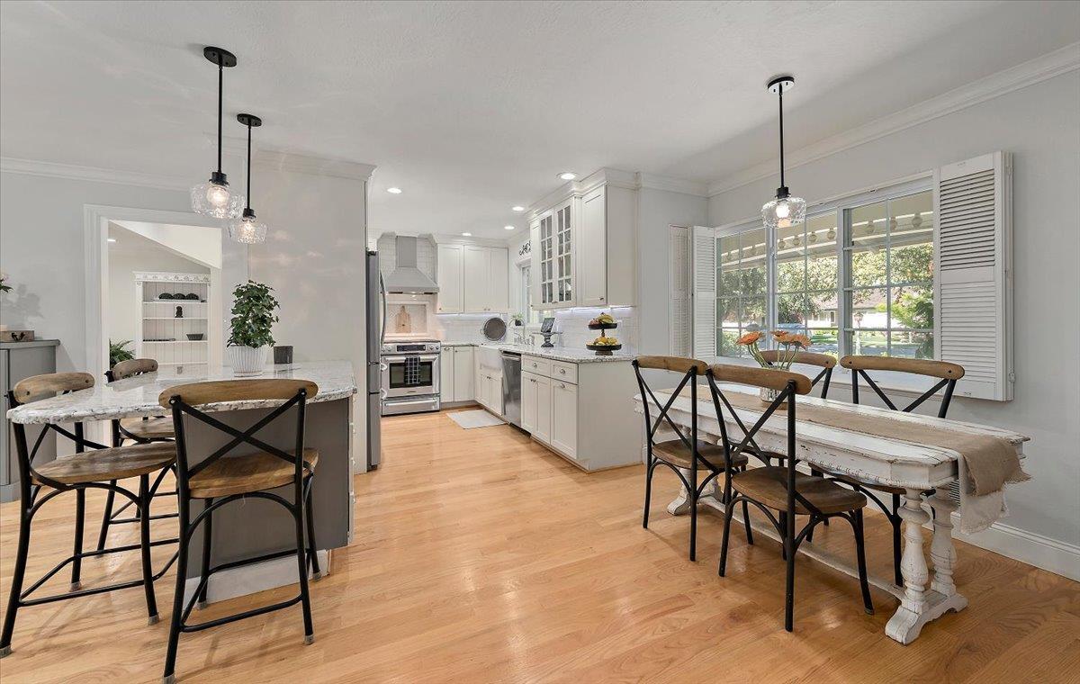 1722 Sweetbriar Drive