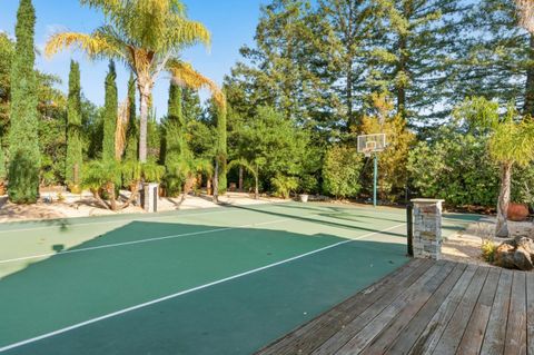 Tiny photo for 330 Ridgeway Road, Woodside, CA 94062 (MLS # ML82030200)