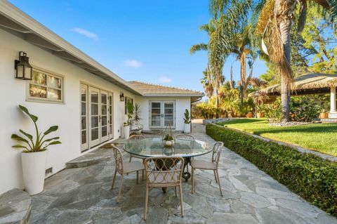 Tiny photo for 330 Ridgeway Road, Woodside, CA 94062 (MLS # ML82030200)