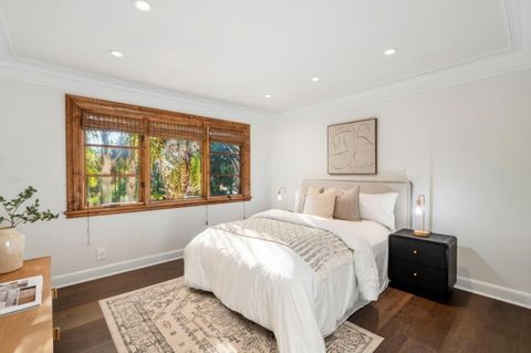 Tiny photo for 330 Ridgeway Road, Woodside, CA 94062 (MLS # ML82030200)