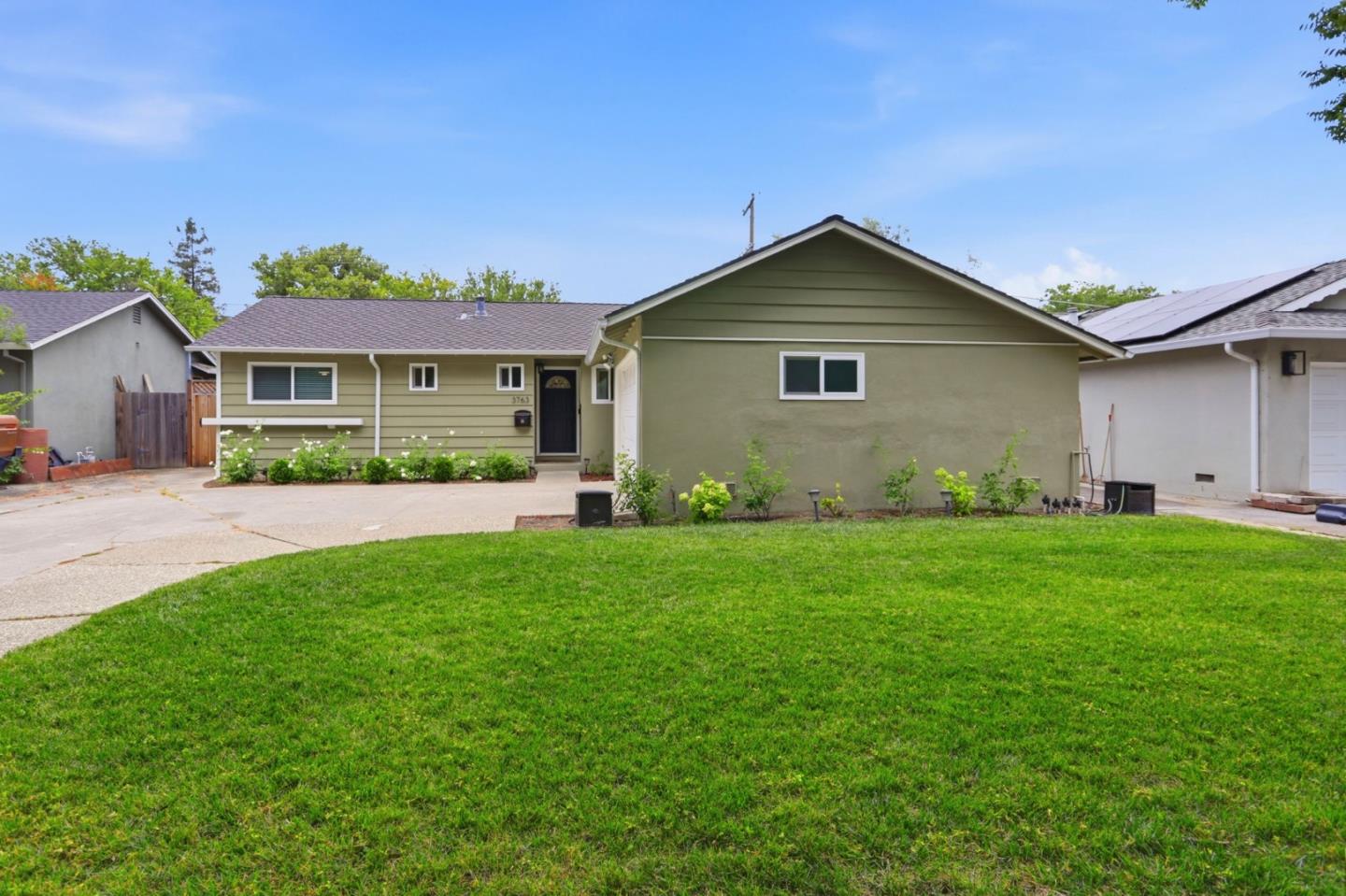 3763 Willowview Drive