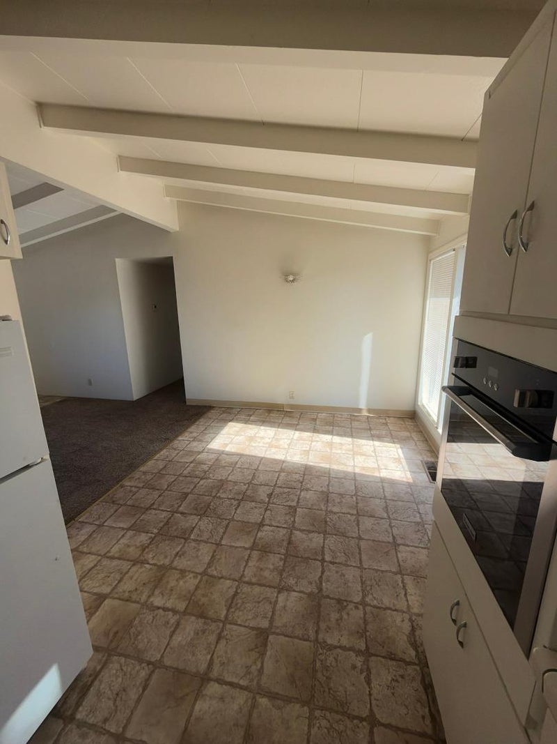 3184 Vista Del Camino