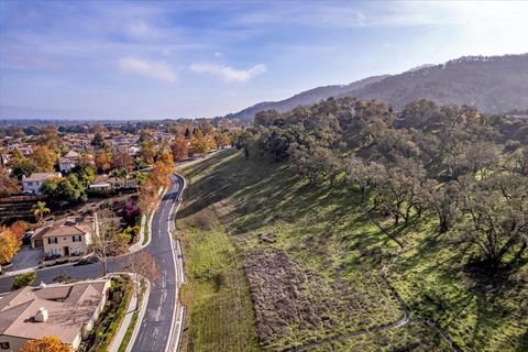 Tiny photo for 2894 Berwick Avenue, GILROY, CA 95020 (MLS # ML82028446)