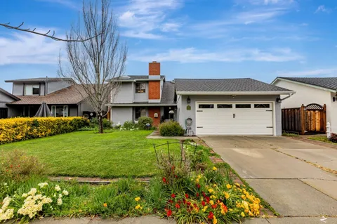381 Curie Dr, San Jose, CA 95123 - #: ML81998152