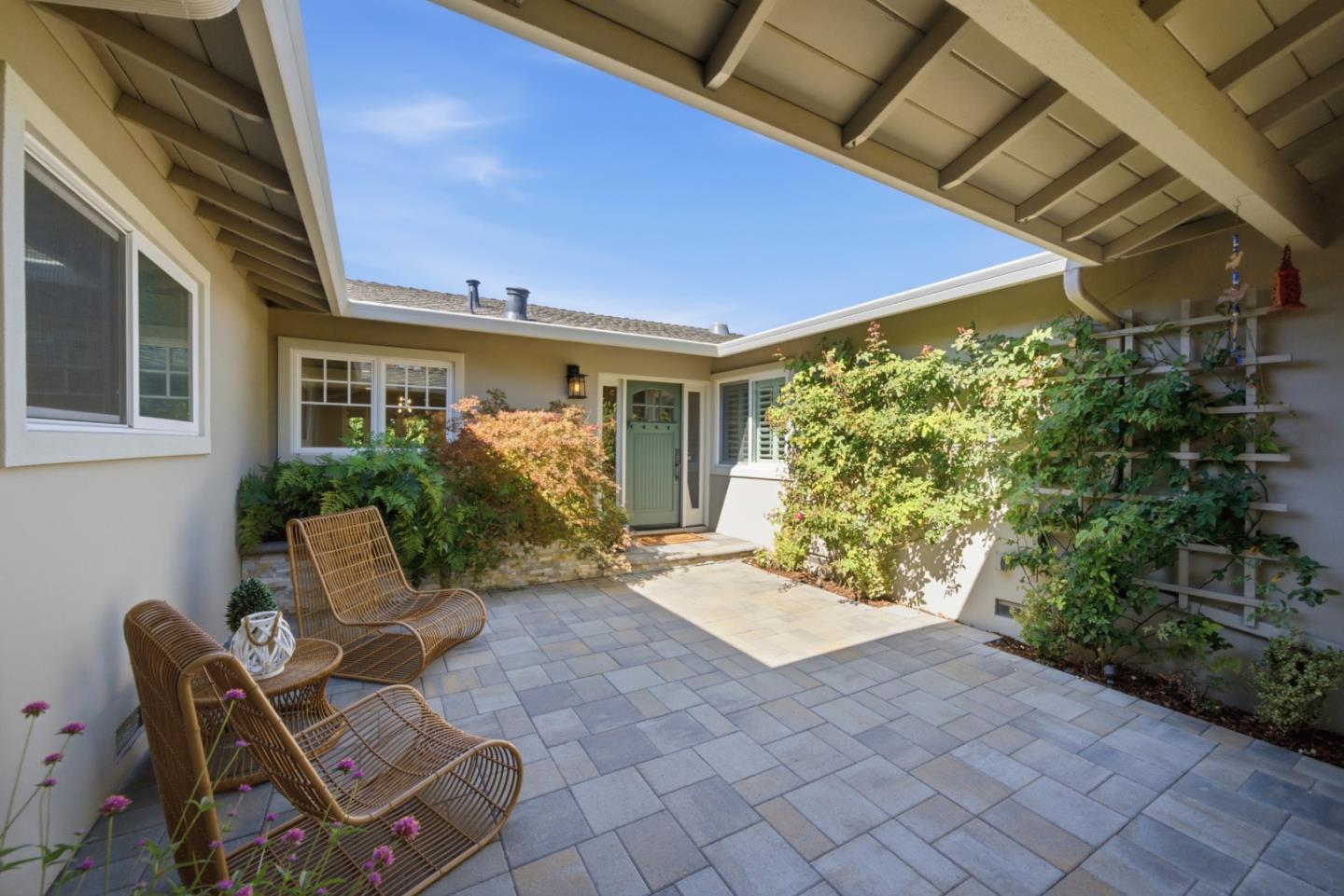 2215 Constitution Drive