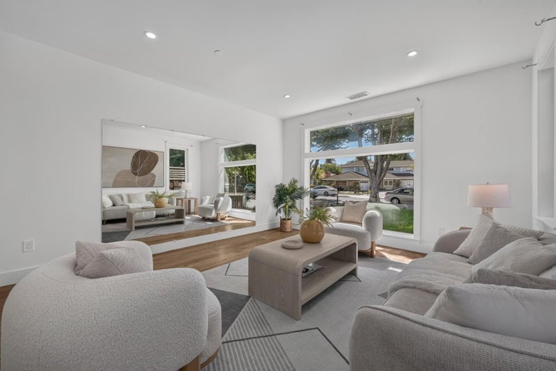969 Franquette Avenue