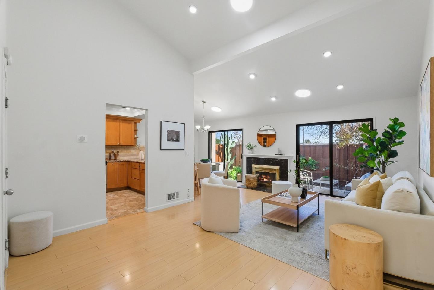 20012 Northcrest Square