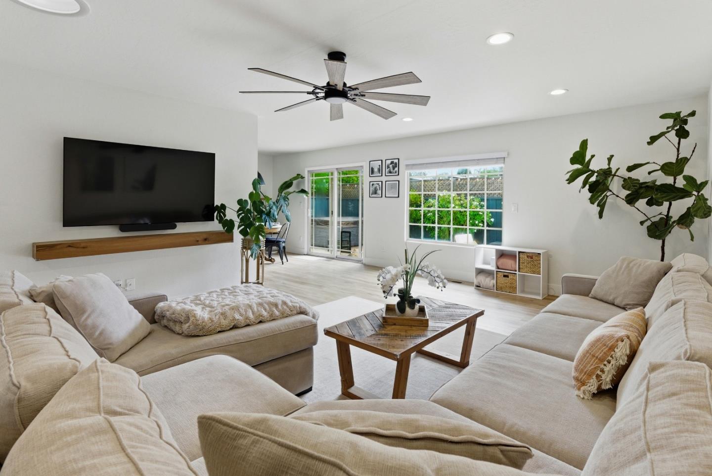 2220 Juan Pablo Lane