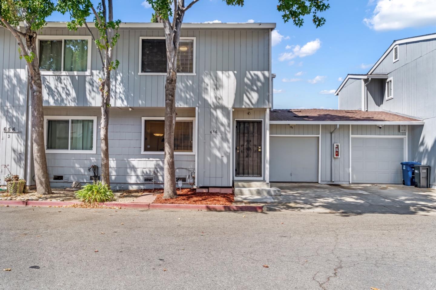 656 Foster Court