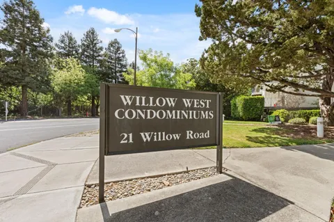 21 Willow Road Unit 45, Menlo Park, CA 94025 - MLS#: ML82007281