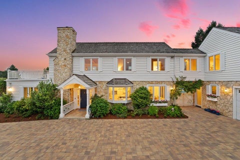 Photo of 22 Hollins Drive, Santa Cruz, CA 95060 (MLS # ML82049466)