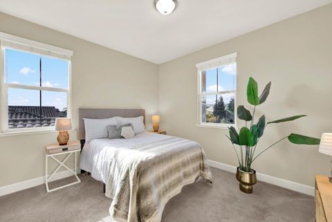 Tiny photo for 307 Maverick Drive, VACAVILLE, CA 95687 (MLS # ML82028047)