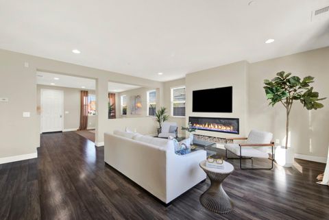 Tiny photo for 307 Maverick Drive, VACAVILLE, CA 95687 (MLS # ML82028047)