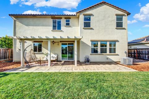 Tiny photo for 307 Maverick Drive, VACAVILLE, CA 95687 (MLS # ML82028047)