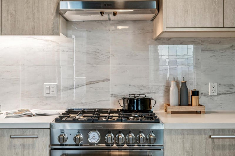 188 West Saint James Street 11010
