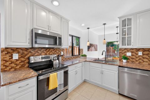 Tiny photo for 34761 Comstock Common, FREMONT, CA 94555 (MLS # ML82045812)