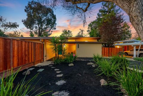 1080 Moffett Circle PALO ALTO CA 94303