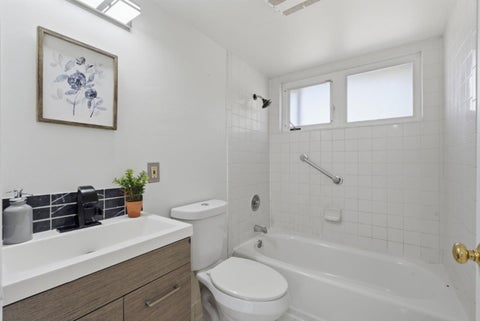 Tiny photo for 78 Chancellor Place, BERKELEY, CA 94705 (MLS # ML82052624)