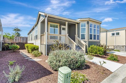 Photo of 1220 Tasman Drive #128, SUNNYVALE, CA 94089 (MLS # ML82020642)