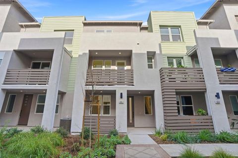 Photo of 3108 Seashell Terrace, SAN RAMON, CA 94583 (MLS # ML82036713)