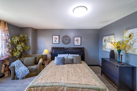 Tiny photo for 816 7th Avenue, Oakland, CA 94606 (MLS # ML82050549)