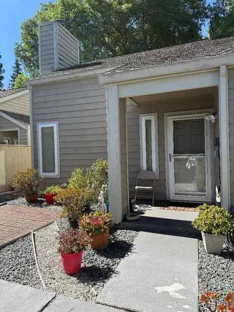 MLS: ML82054779