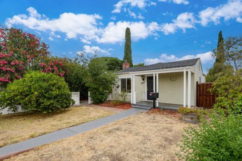 Photo of 1047 Cherry Street, SAN CARLOS, CA 94070 (MLS # ML82022230)