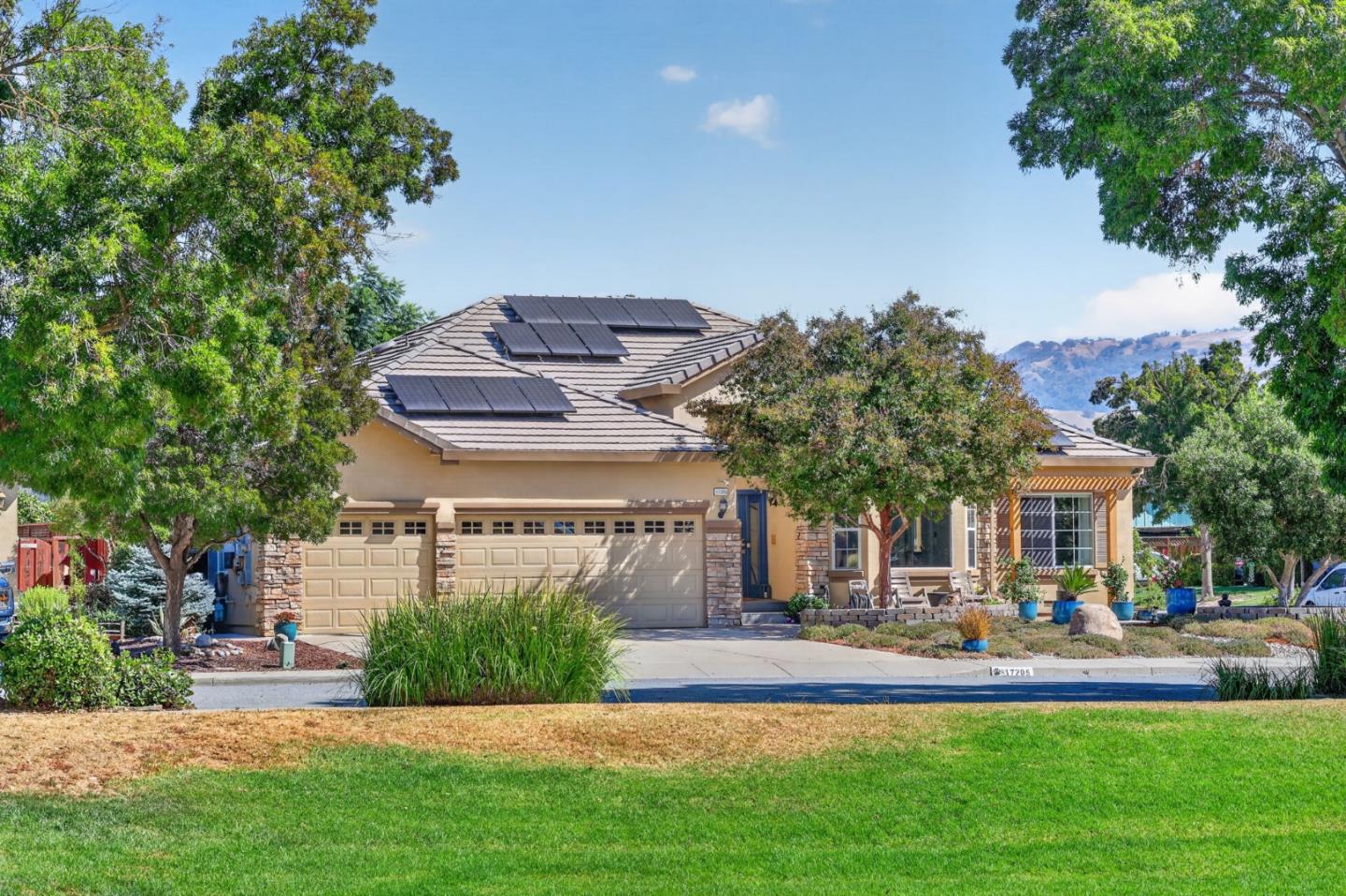 17205 Rosemary Circle