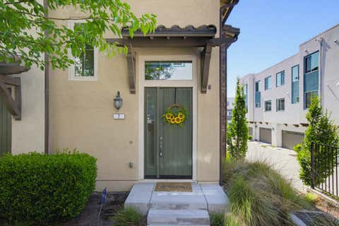 Photo of 186 William Manly Street #7, SAN JOSE, CA 95136 (MLS # ML82051415)