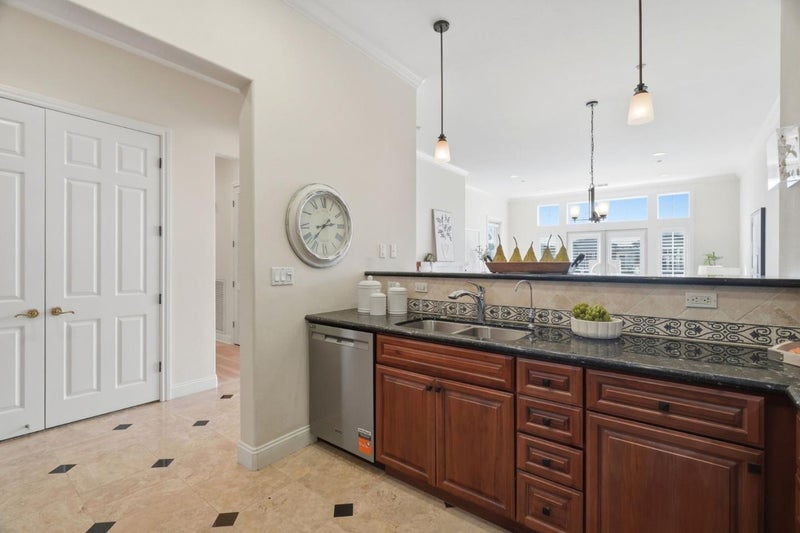2881 Meridian Avenue 321
