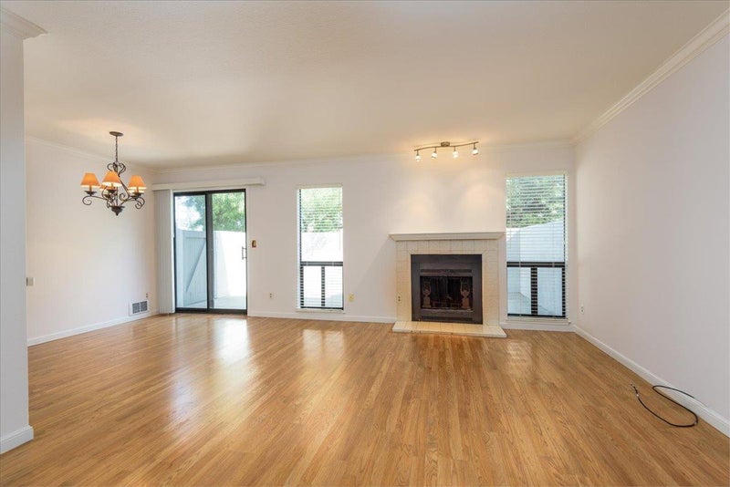 5 West Bellevue Avenue 2