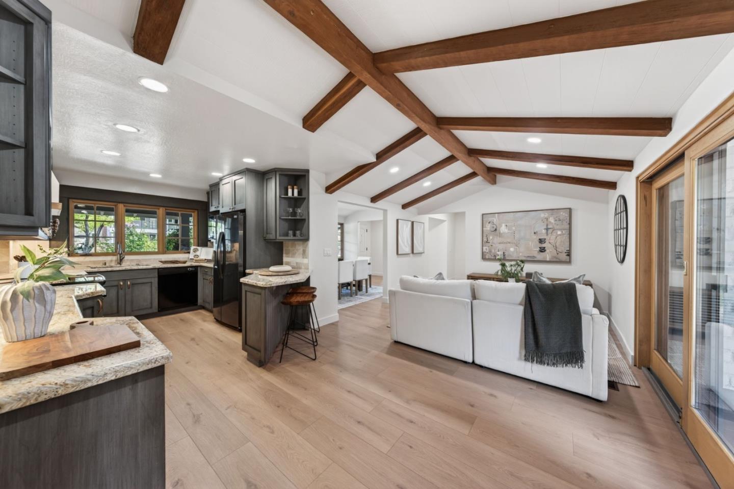 2734 Doverton Square