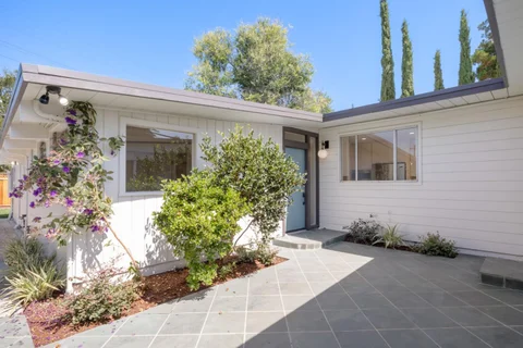290 W Charleston Road, Palo Alto, CA 94306 - #: ML82056802