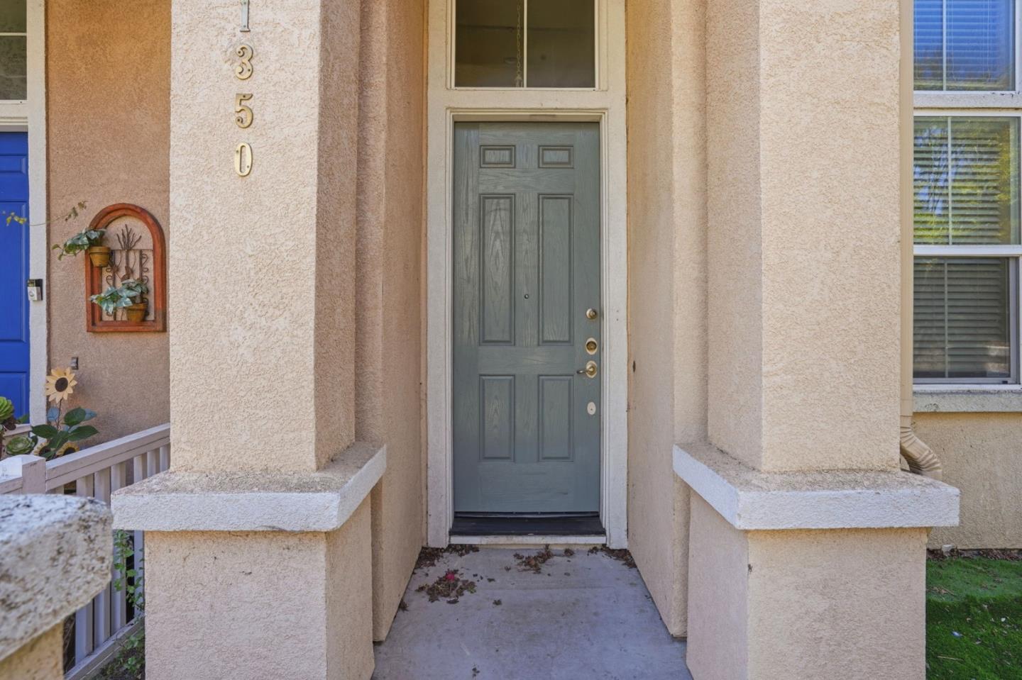 1350 Summer Lane