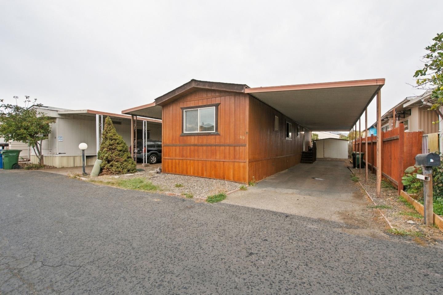 789 Green Valley Road