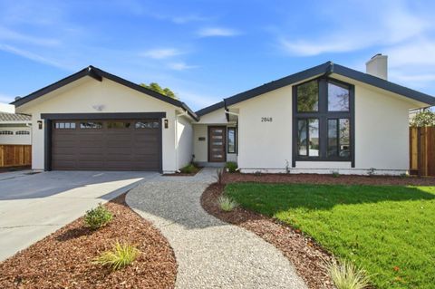 Photo of 2848 Donizetti Court, SAN JOSE, CA 95132 (MLS # ML82034232)