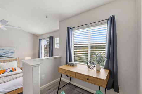 Tiny photo for 473 Tower Hill Avenue, SAN JOSE, CA 95136 (MLS # ML82026914)