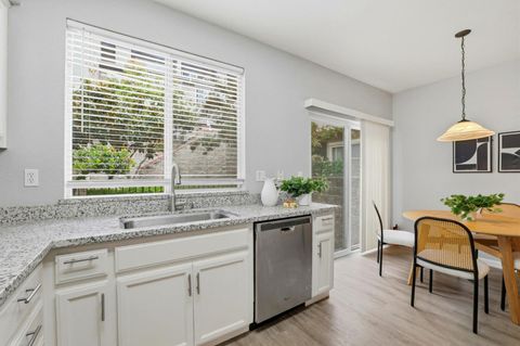 Tiny photo for 473 Tower Hill Avenue, SAN JOSE, CA 95136 (MLS # ML82026914)