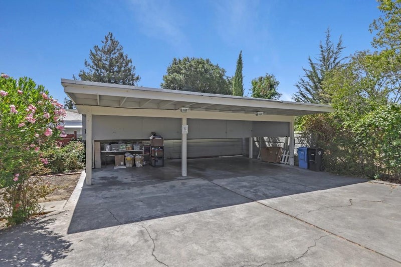 2120 Williams Street